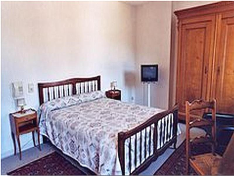 Hotel De Paris Poligny  Ruang foto