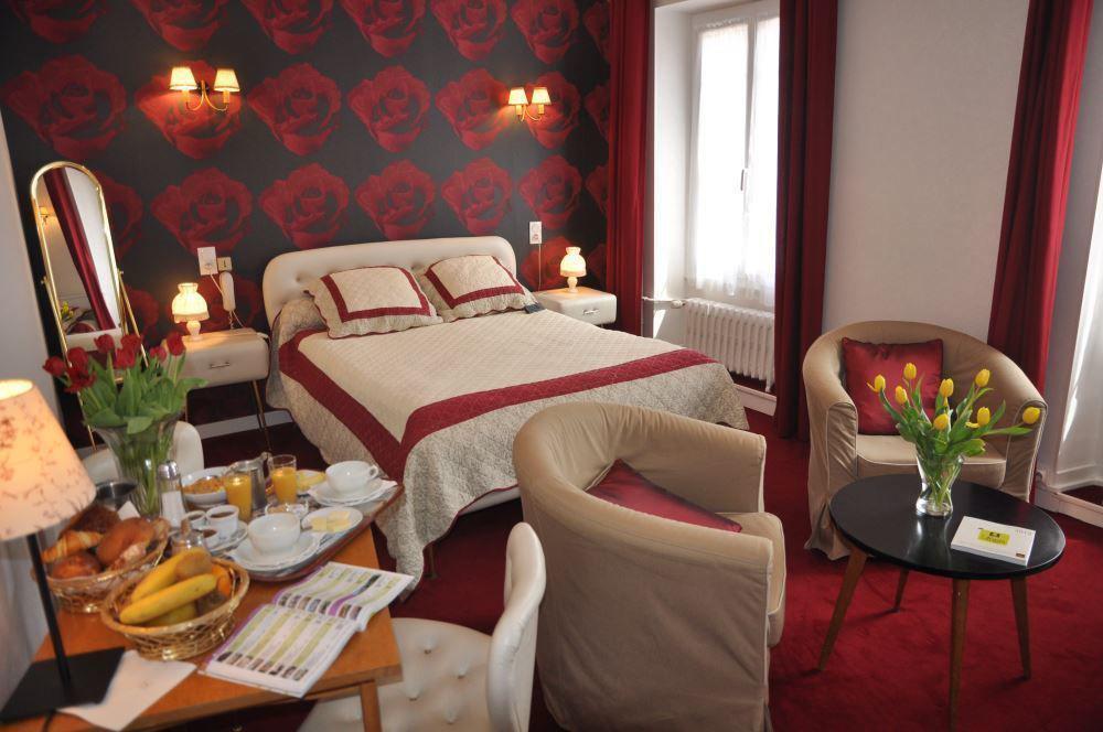 Hotel De Paris Poligny  Bagian luar foto